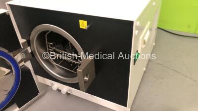 MDS Medical LF-8L Steam Sterilizer Autoclave (Powers Up) - 3