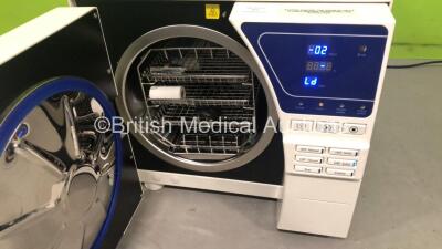 MDS Medical LF-H-18L-II Steam Sterilizer Autoclave (Powers Up) - 2