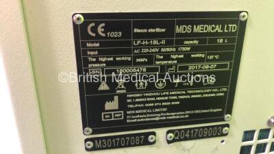 MDS Medical LF-H-18L-II Steam Sterilizer Autoclave (Powers Up) - 4