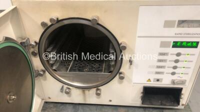 Eschmann SES 2000 Rapid Sterilization Autoclave (Powers Up) - 2