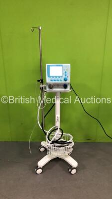 Acutronic Medical Systems Fabian Therapy Ventilator *Mfd - 2020* Software Revision - 5.2.1 on Stand with Hose (Powers Up) *AN-04196*