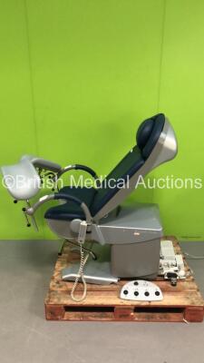 Medi-Matic Electric Gyne Chair with Foot Controller (Powers Up) *S/N A00258-N*