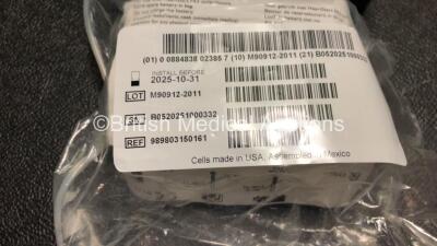 2 x Philips FR3 Heartstart Defibrillators in Carry Cases with 4 x Batteries and 2 x Philips Electrode Packs *Both Expire 2023* (Both Power Up and Pass Self Test) *SN C13F-00917 / C16L-00893* - 5