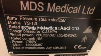 MDS Medical YS-12L Pressure Steam Steriliser (Powers Up) - 3