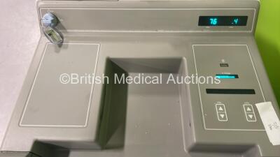 GE AMX 4 Plus - IEC Mobile X-Ray Unit Model No 2275938 (Powers Up with Key - Key Included) *S/N 1022697WK5* **Mfd 03/2010** - 2