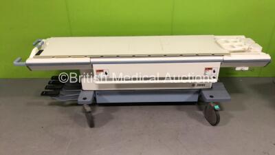 GE Signa MR Table Model 46-265300G3 (Hydraulics Not Working)*S/N 19615WH4*