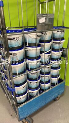 Cage of Instasan Wipes (84 Pots) - 3