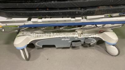 Stryker 1105 5th Wheel Patient Stretcher with 3 x Mattresses (Hydraulics Tested Working) - 2