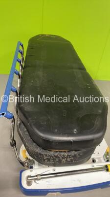 Stryker 1105 5th Wheel Patient Stretcher with 3 x Mattresses (Hydraulics Tested Working) - 3