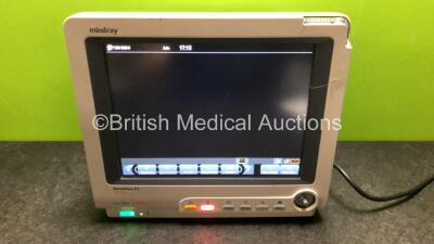 Mindray BeneView T5 Patient Monitor (Powers Up with Damage to Casing - See Photos)