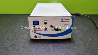 Conmed Linvatec LS7500 Light Source (Powers Up)