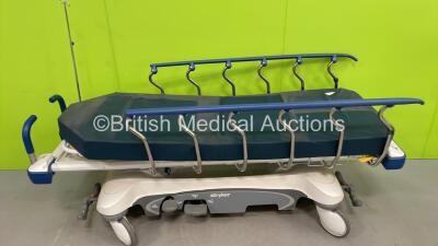 Stryker 1105 Prime Series Hydraulic Patient Trolley with Mattress (Hydraulics Tested Working)