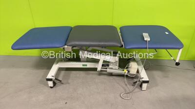 Plinth 2000 Electric 3 Way Patient Examination Couch with Controller (Powers Up - Middle and Lower Cushion Not Secured - Headrest Loose)