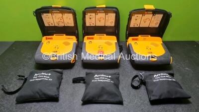 3 x Medtronic Lifepak CR Plus Defibrillators with 3 x Ambu+ First Responder Kits and 3 x Electrode Pack *Out of Date* in Carry Cases (All Power Up) *SN 33873902 / 43968956 / 45087782*