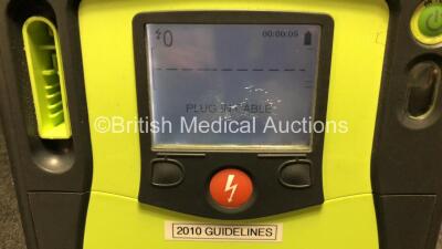 Zoll AED PRO Defibrillator with 1 x Battery in Case (Powers Up) *SN AA08B009208* - 2