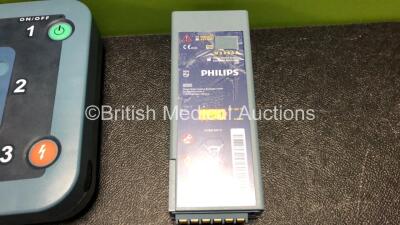 Job Lot Including 1 x Philips Heartstart FRx Defibrillator (Powers Up) with 1 x Battery and 1 x Smart Pads II Pack *Expired* and 1 x Philips M3863A Battery (Untested) - 4