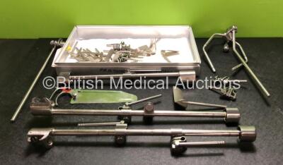 Perineal Omnitract Surgical Instrument Set