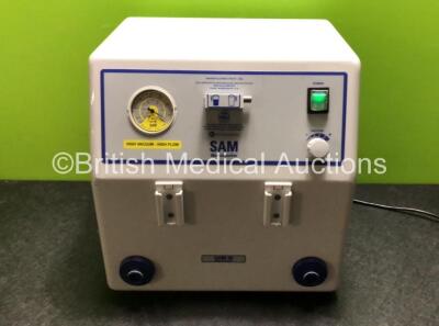 SAM 35 Medical Suction Unit (Powers Up, Slight Damage to Button Cover - See Photos)