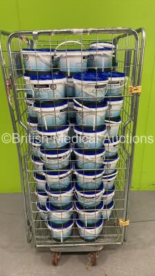 95 x Instasan Cleaning and Disinfecting Wipes *Cage Not Included*