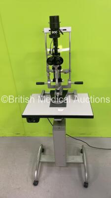 Haag Streit Bern SL 900 Slit Lamp with Binoculars, 2 x 10 x Eyepieces on Hydraulic Table (Powers Up No Bulb)