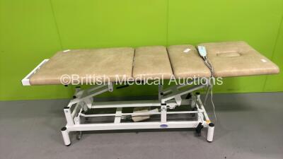 Physio Med Electric Patient Examination Couch with Controller (Powers Up)