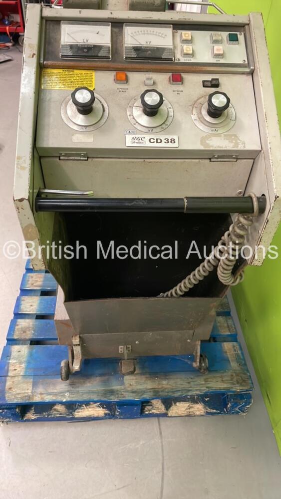 GEC Medical CD 38 Mobile X-Ray Unit with Finger Trigger 