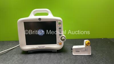 GE Dash 3000 Patient Monitor Including ECG with 1 x GE Capnoflex LF CO2 Gas Module (Powers Up with Cracked Casing-See Photo) *SN 153-14522, SHQ12453435SA*