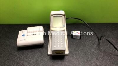 Abbott i-STAT 1 Portable Clinical Analyzer Handheld Blood Analyzer (Powers Up with Error) with 1 x Docking Station, 1 x Power Supply and 1 x i-Stat Printer *SN 313221 / 260182845*