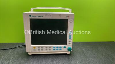 Datex Ohmeda S5 Patient Monitor (Powers Up with Blank Screen and Damage-See Photo)