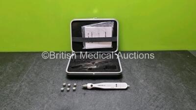 Medtronic Solan Tono-Pen XL Applanation Tonometer with 6 x Batteries (Powers Up)