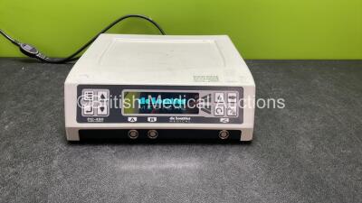 DeSoutter Medical PC-450 Power Console (Powers Up) *16/00870*