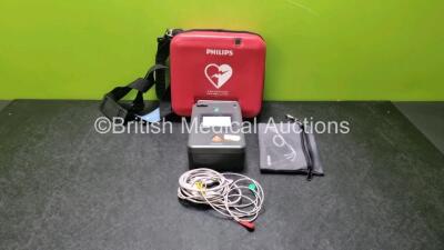 Philips Heartstart FR3 Defibrillator in Carry Case with 1 x Philips Ref 989803150051 3 Lead ECG Lead and 1 x Philips Battery *Exp 03-2025* in Carry Case (Powers Up) *SN C15A-01668*