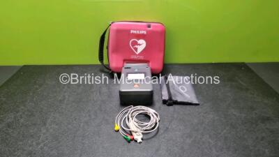 Philips Heartstart FR3 Defibrillator in Carry Case with 1 x Philips Ref 989803150051 3 Lead ECG Lead and 1 x Philips Battery *Exp 02-2028* in Carry Case (Powers Up) *SN C15B-00555*