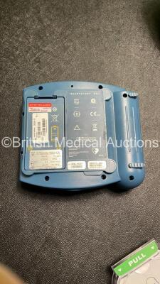 Philips Heartstart HS1 Defibrillator with 2 x Philips REF M5070A Batteries in Carry Case (Powers Up) *SN A06L00257* - 3