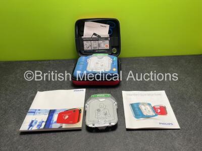 Philips Heartstart HS1 Defibrillator with 1 x Philips REF M5070A Battery in Carry Case (Powers Up) *SN A20J02763*