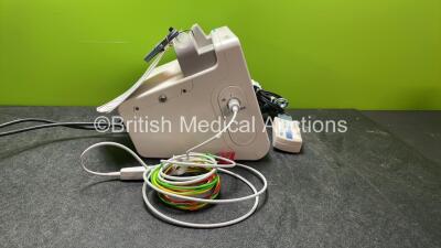 Philips Heartstart XL+ Defibrillator Including ECG and Printer Options with 1 x Paddle Lead, 1 x Philips M3725A Test Load and 1 x 3 Lead ECG Lead (Powers Up) *Mfd 04-2014* *SN US41412211* - 4