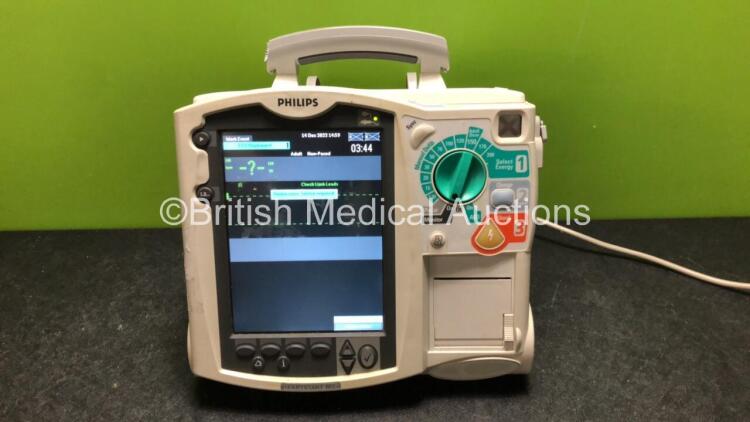 Philips Heartstart MRx Defibrillator Including Pacer, ECG and Printer Options (Powers Up with Stock Battery, Batteries Not Included, Service Required) *SN US00315406*