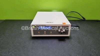 Smith & Nephew 500XL Xenon Light Source *Mfd 2009* (Powers Up Lamp Hours 191)