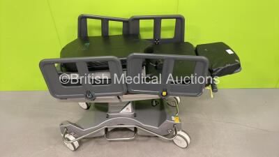 Anetic Aid QA4 Hydraulic Patient Examination Couch with Cushions (Hydraulics Tested Working - Damage to Cushions and Frame (See Pictures)