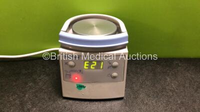 Fisher & Paykel MR850AEK Respiratory Humidifier Unit (Powers Up with Error) *SN 050202001566*