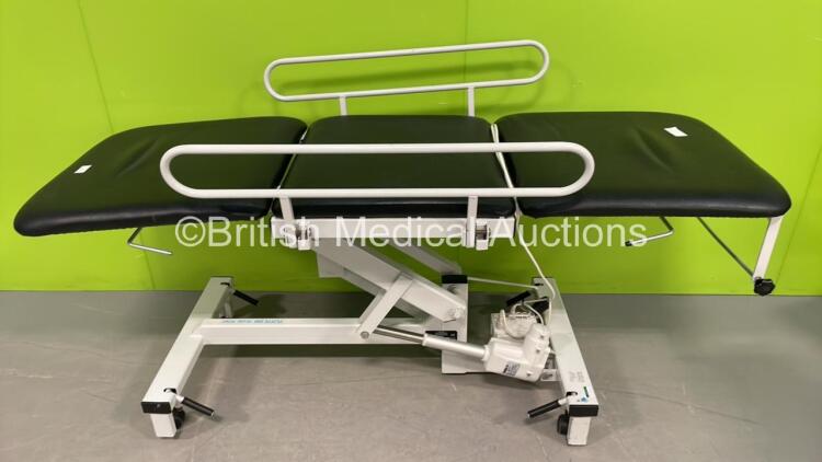 Plinth 2000 Electric 3 Way Patient Examination Couch - No Controller