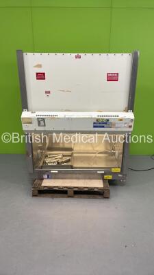 Baker SterilGard II SG400 Class 2 Microbiological Safety Cabinet Biosafety