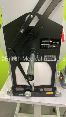 Haag-Streit Bern Field Analyzer on Hydraulic Stand (Powers Up with Good Bulb) *S/N 5063* - 5