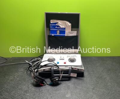 Amplivox Model 2100 Audiometer with Headphones (Powers Up) *SN 21981*