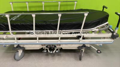 Huntleigh Lifeguard Patient Trolley with Mattress (Hydraulics Tested Working) *S/N 157004* - 4