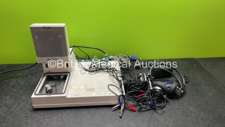 Madsen Aurical Hi Pro Audiometer with Headphones and Accessories (Powers Up) *SN 146959*