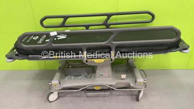 Anetic Aid QA3 Hydraulic Patient Examination Couch with Mattress (Hydraulics Tested Working) *S/N 1010602243*