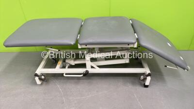 Huntleigh Hydraulic 3 Way Patient Examination Couch (Hydraulics Working, Backrest Damaged - Rip to Cushion - See Pictures)