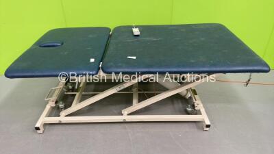 Huntleigh Nesbit Electric Bariatric Patient Examination Couch with Controller (Powers Up - Cushions Not Attached to Frame)