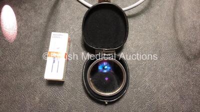 Carl Zeiss Meditec AG Visulas 532S Laser System (Untested Due to No Key) Including Footswitch, Heine Omega 150 Headlight (Powers Up) and Heine HK 7000 Light Source (Powers Up) in Case *SN 903992 / 197 / 001602841529* - 7